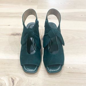 Bernardo Lizzie Block Heels. Green. Size 8.